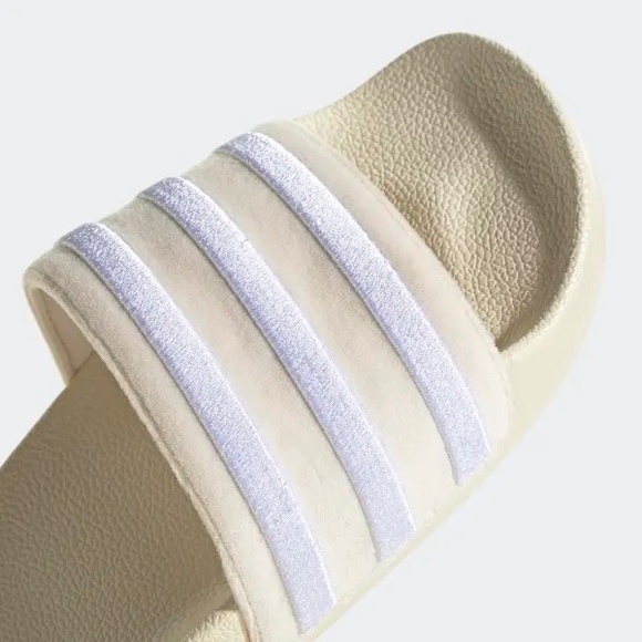 adidas Adilette Velvet Wonder White - Picture 2 of 6